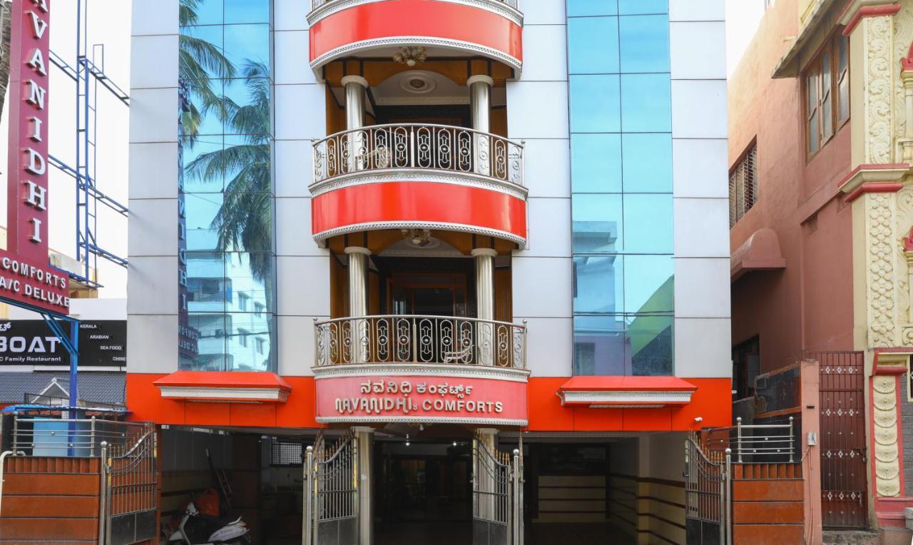 Treebo Nava Nidhi Comforts Bangalore Exteriör bild